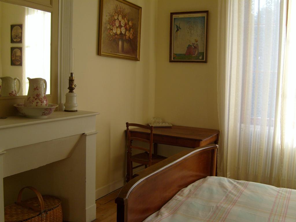 Domaine De Plisseau Bed & Breakfast Gauriac Room photo
